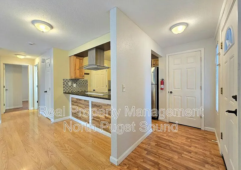 2 bed, 1.0 bath, 832 sqft, $2,195 — Photo 4