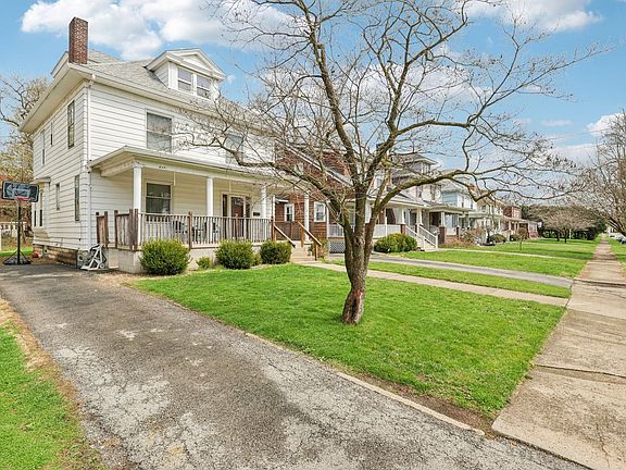 2nd image of 407 Laurel Blvd