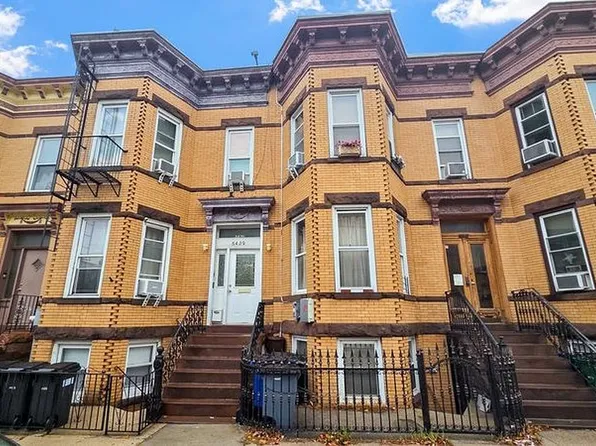 64-39 74th Ave, Ridgewood, NY 11385