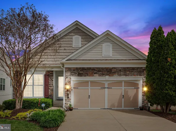 79 Denison St, Fredericksburg, VA 22406