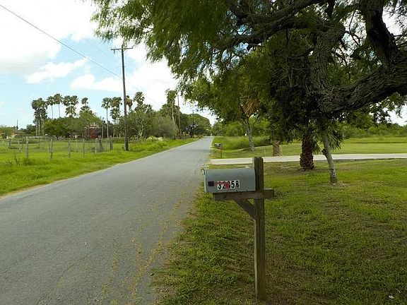 Whipple Street Scene