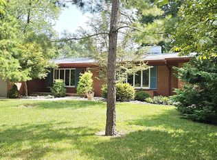 2134 E Edgewood St, Springfield, MO 65804