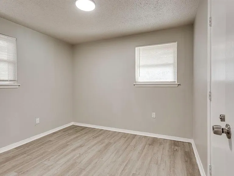 2908 SW 62nd St — Photo 31