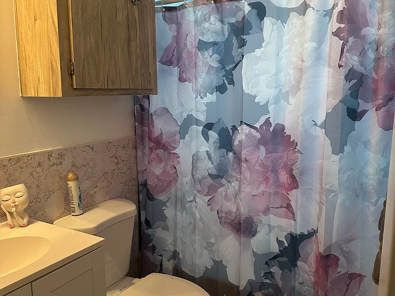 204 E Avenue C — Photo 10