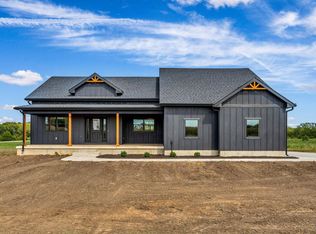 5350 SW Valencia Rd, Topeka, KS 66610