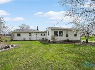 24584 McCutcheonville Rd, Perrysburg, OH 43551
