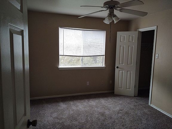 4th image of 113 & 115 Cedar Ln #113
