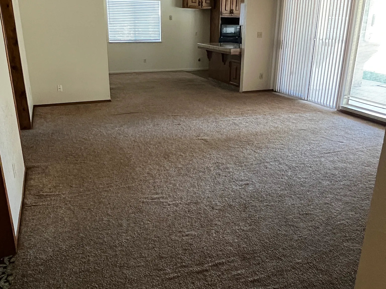 3 bed, 1762 sqft, $2,250 — Photo 2