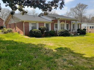 314 Green St, Laurens, SC 29360