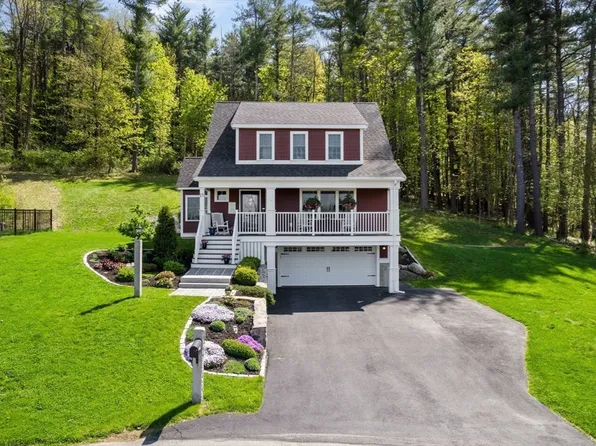 13 Locke Hill Ln, Amesbury, MA 01913