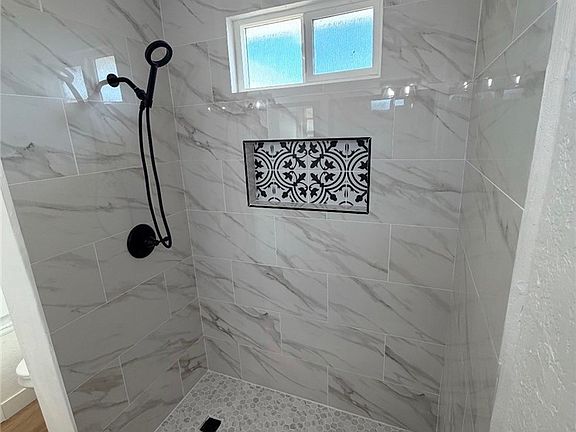 5th image of 20585 Yucca Loma Rd