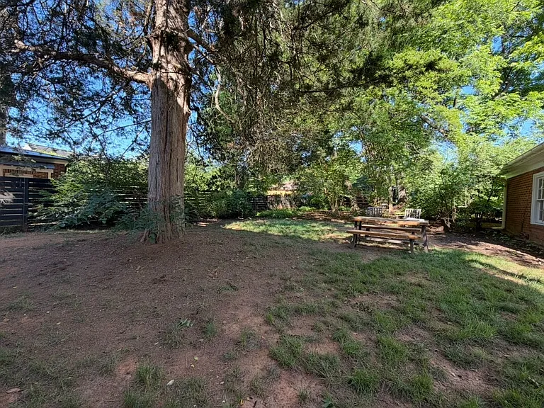 675 Evergreen Ave — Photo 11