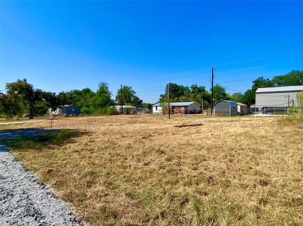215 Shoshone Dr, Gordonville, TX 76245