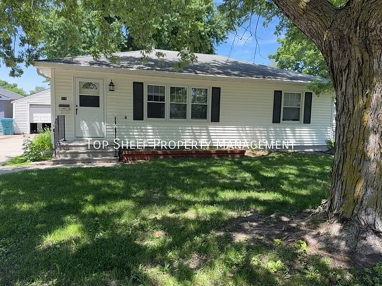 514 SW Cherry St — Photo 1