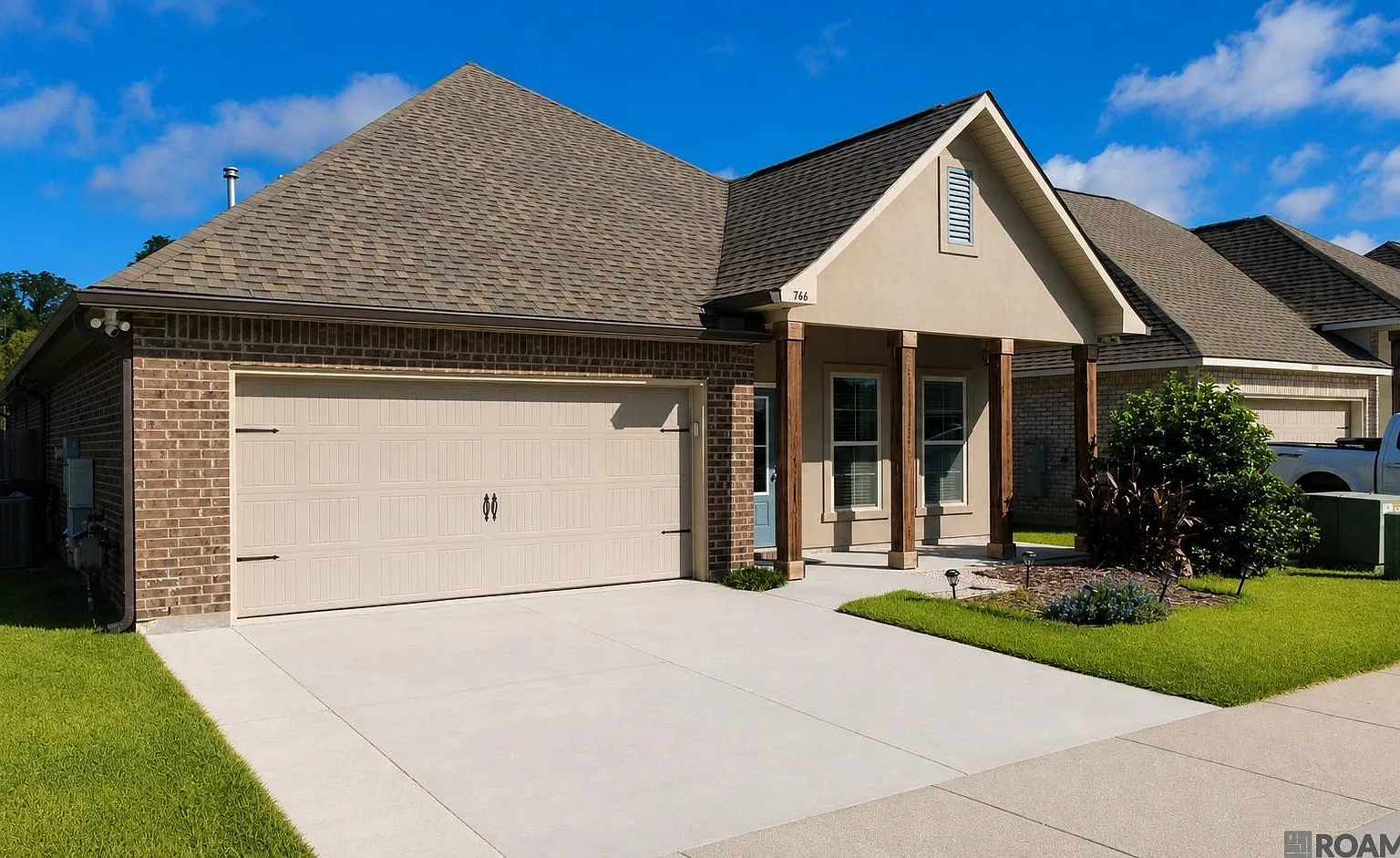4 bed, 1875 sqft, $3,200 — Photo 1