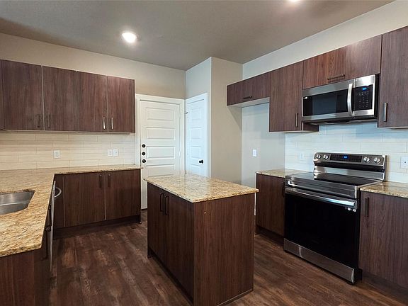 5th image of 9860 Grosbeak Ln