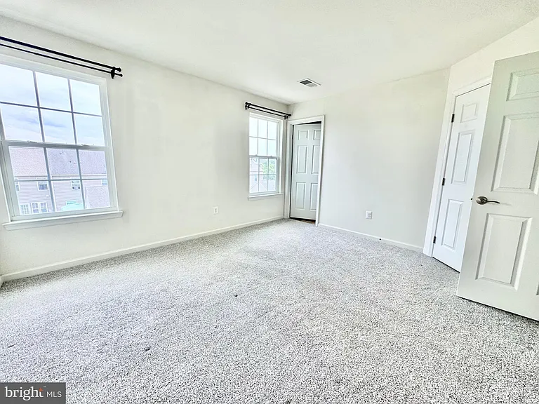 412 S Greenberry Ln — Photo 12