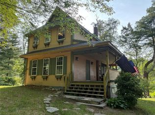 40 Anthony Rd, Foster, RI 02825