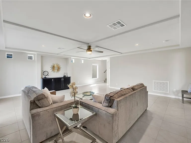 9770 Hawk Crest St — Photo 44