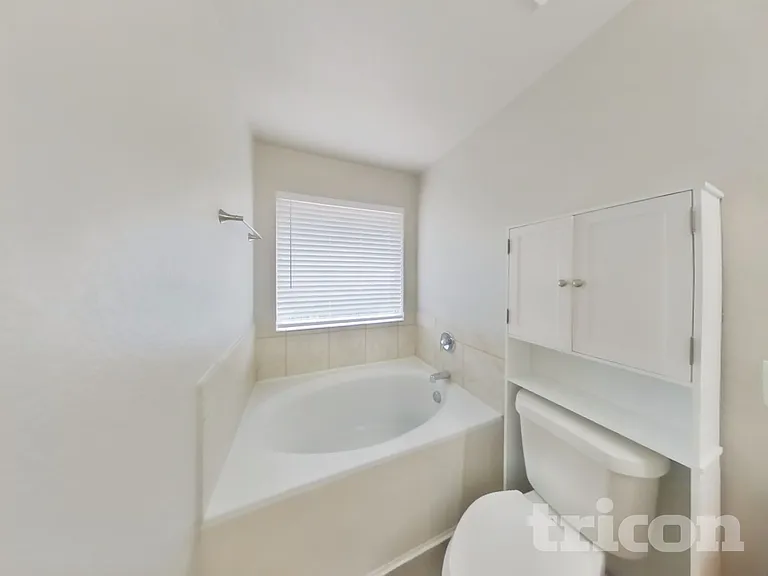 1714 Coxwold Ct — Photo 12