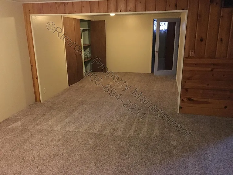 2638 Clark Ave — Photo 15