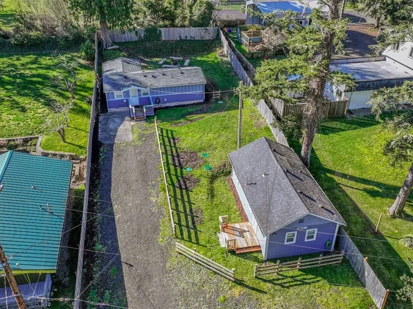 2803 S Woodhill Court, Westport, WA 98595