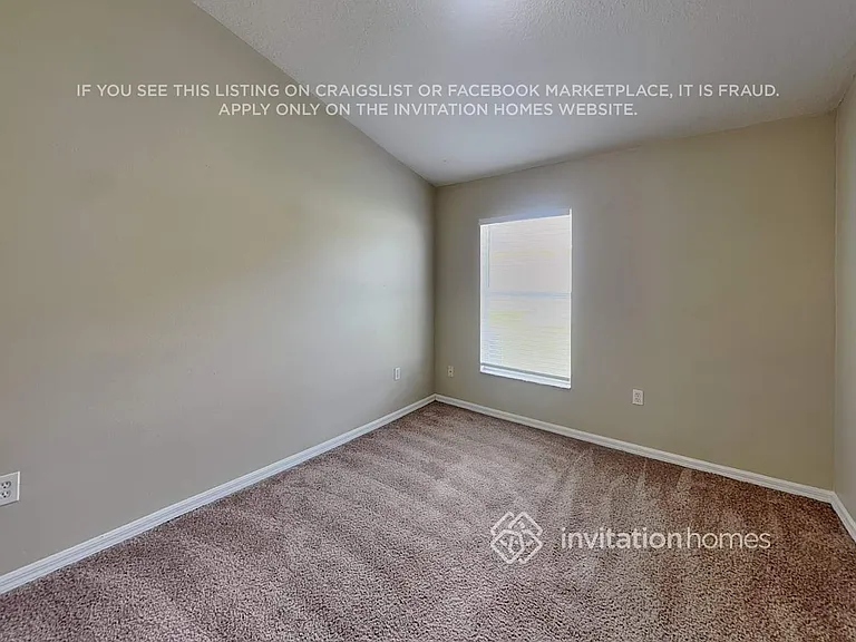 1260 Creekview Ct — Photo 10
