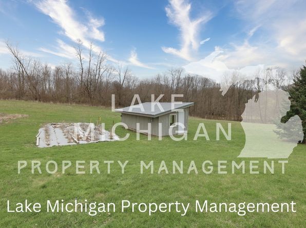 2112 Adams St SW, Byron Center, MI 49315