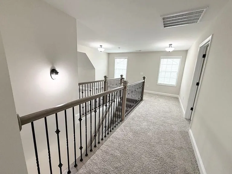 8319 Lazy Sky Ln — Photo 16