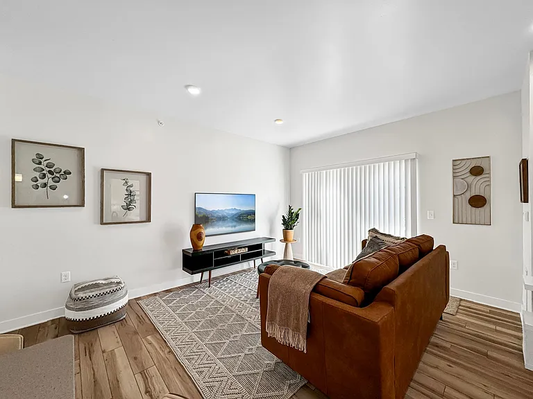 Stratford Pointe — Photo 30
