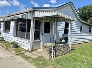 1607 Oak St, Kenova, WV 25530