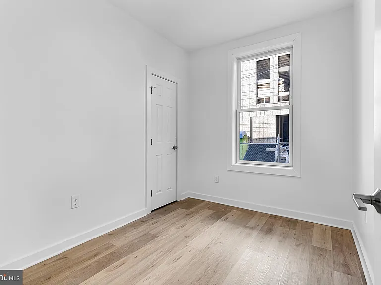 1712 3rd St NW #1 — Photo 8
