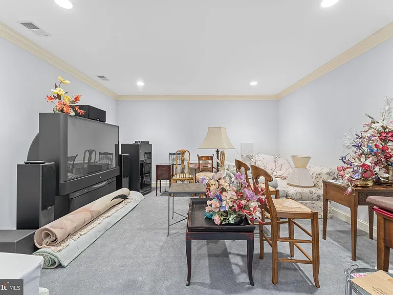 8541 Old Dominion Dr — Photo 88