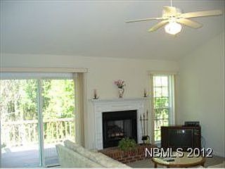 4th image of 111 Stillwater Ct