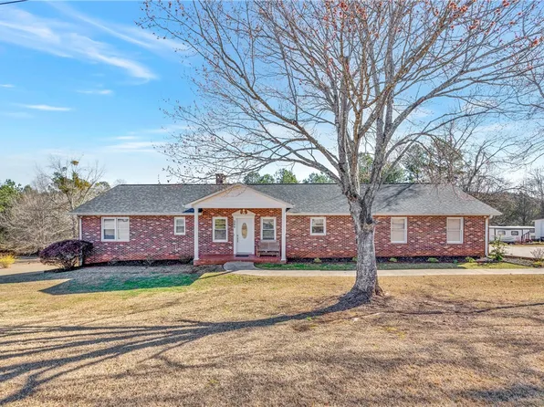 264 Crescent Hill Dr, Pickens, SC 29671