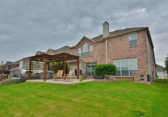 4th image of 2749 Thorncreek Ln
