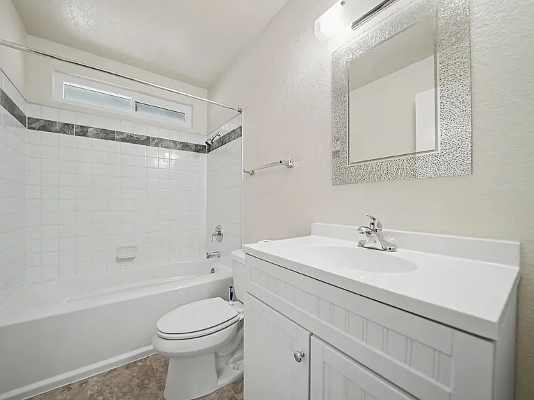 16932 McKenzie Dr — Photo 14