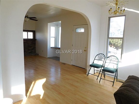 5th image of 395 Ely Ave