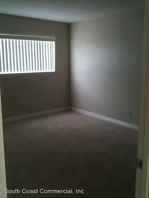 2nd image of 3987 Illinois St #2
