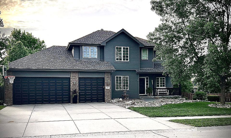 1st image of 21408 Hampton Dr