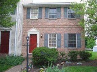 69 Brookfield Rd, Lititz, PA 17543