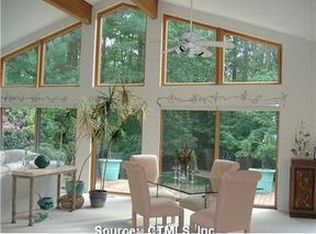 32 Reservoir Rd, Norwich, CT 06360