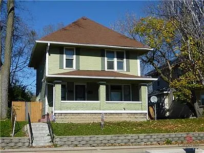 636 W 38th St photo 1