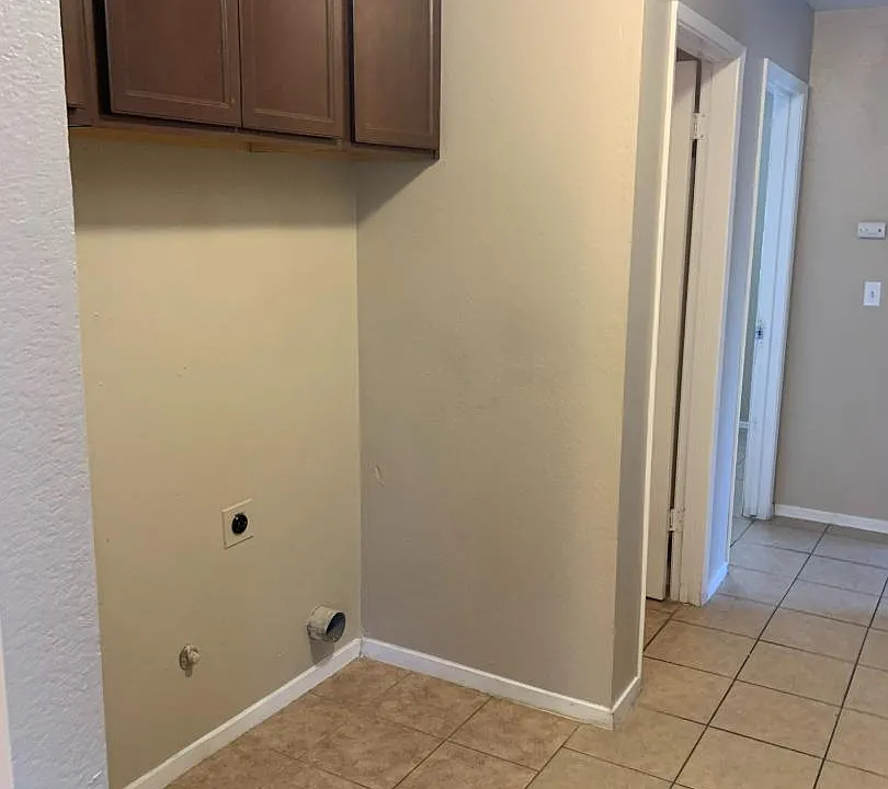Unit Photo