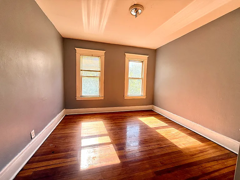 179 Bloomfield St #2L — Photo 9
