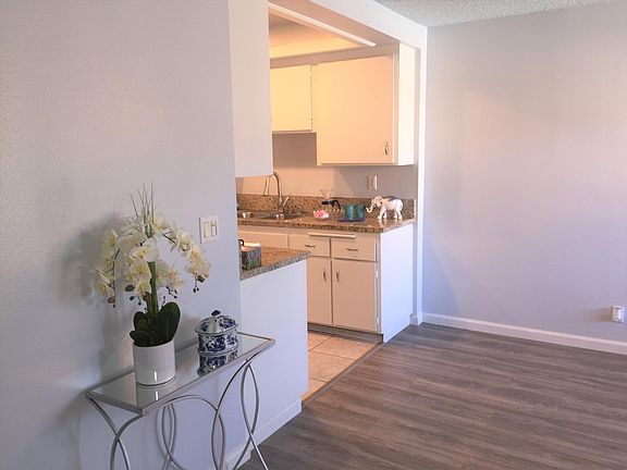 4th image of 12030 226th St Unit F