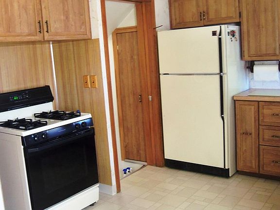5th image of 4624 E 90th St