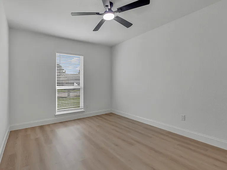 5440 Slay Dr — Photo 13