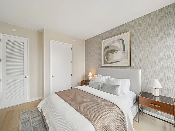 3rd image of 567 Fulton St #43A