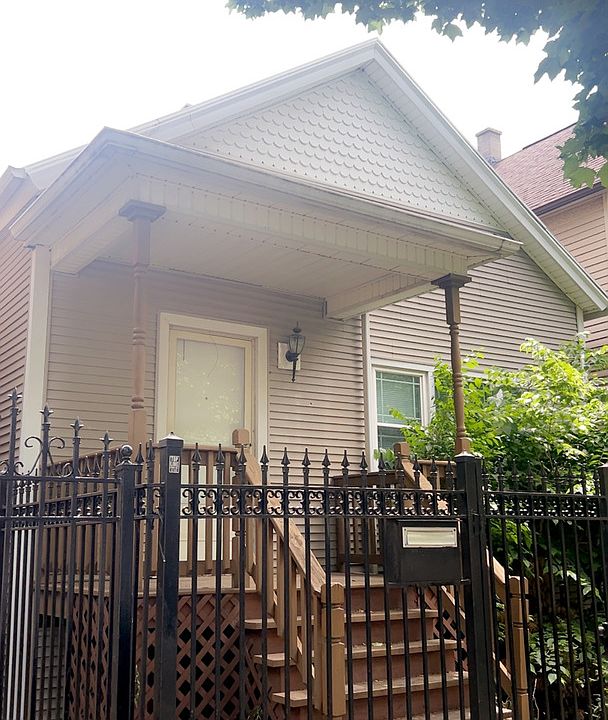 1st image of 2163 N Rockwell St